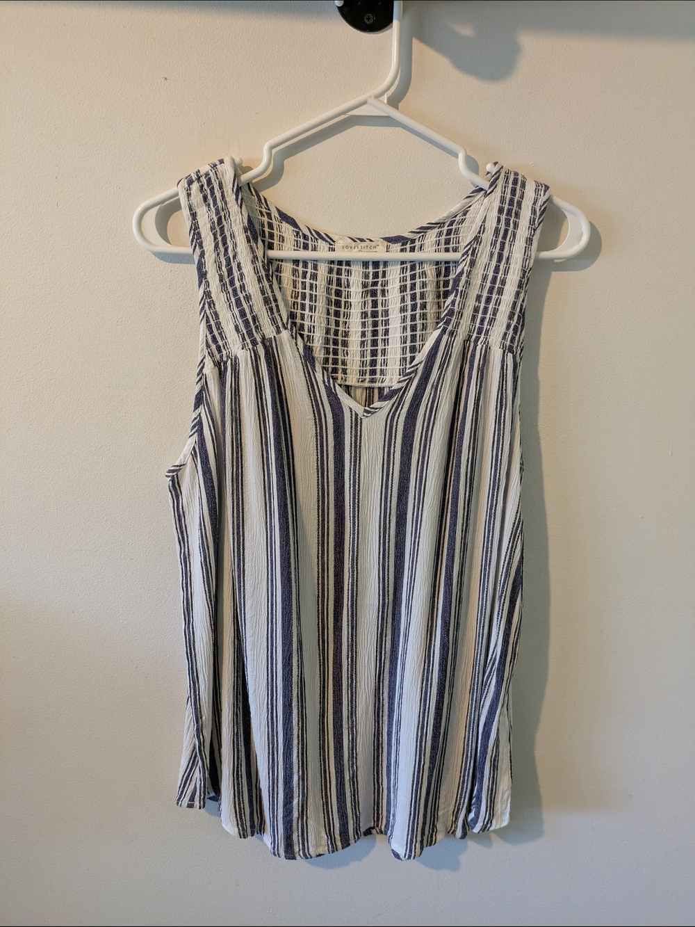 Lovestitch White & Navy Striped V-Neck Top SZ L